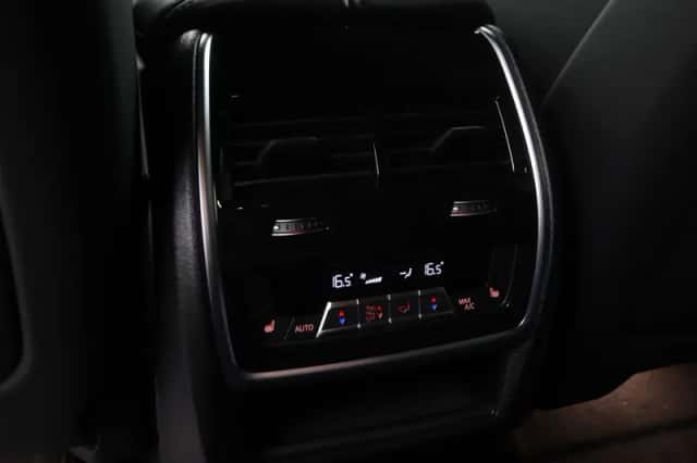 BMW XM (2026) thumbnail 18