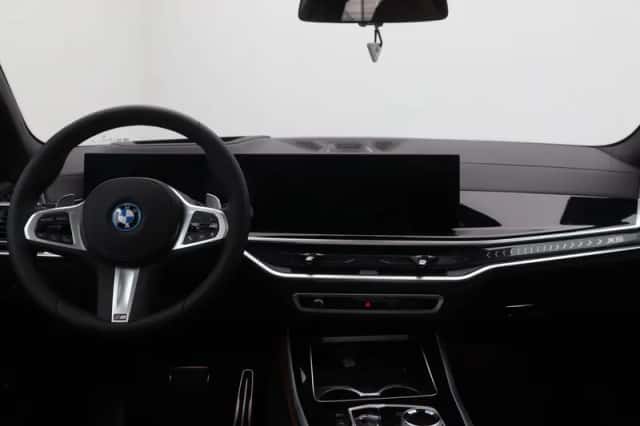 BMW X5 (2026) thumbnail 12