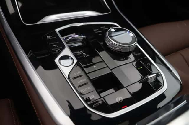 BMW X5 (2026) thumbnail 18