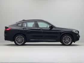BMW X4 (2021) thumbnail 8