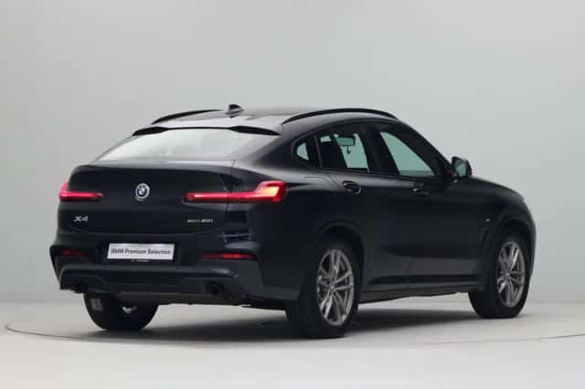 BMW X4 (2021) thumbnail 9