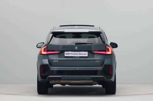BMW X1 (2024) thumbnail 10