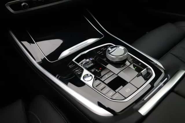 BMW X5 (2026) thumbnail 18