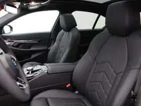 BMW i5 (2026) thumbnail 4