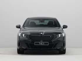 BMW i5 (2026) thumbnail 5