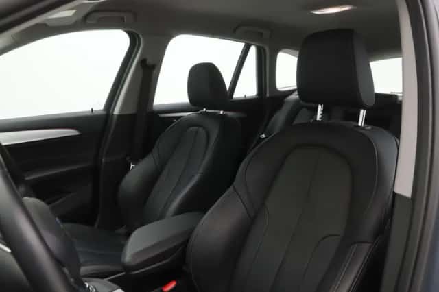 BMW X1 (2022) thumbnail 5