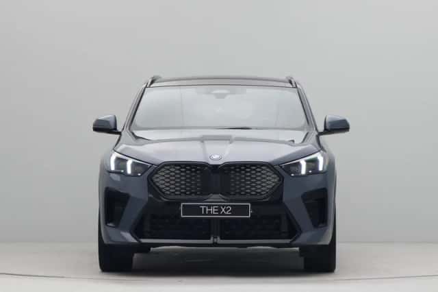 BMW iX2 (2026) thumbnail 5