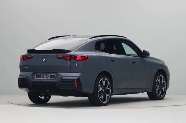 BMW iX2 (2026) thumbnail 8
