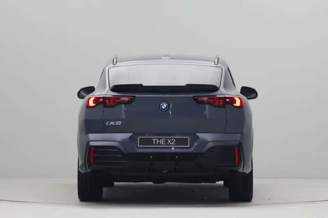 BMW iX2 (2026) thumbnail 9