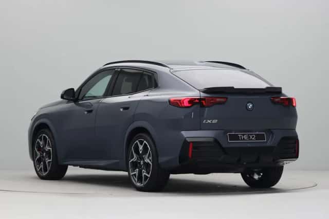 BMW iX2 (2026) thumbnail 10