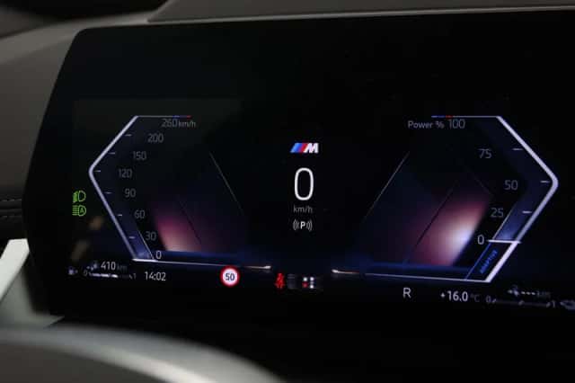 BMW X1 (2024) thumbnail 3