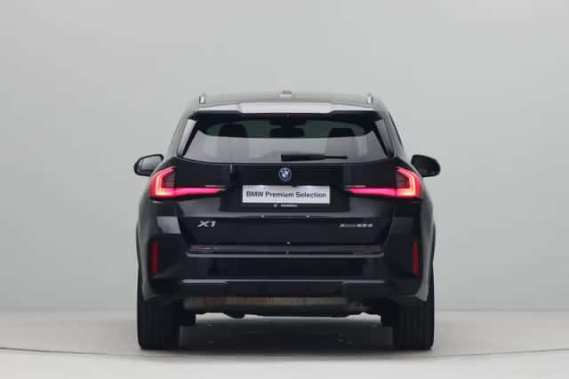 BMW X1 (2024) thumbnail 9