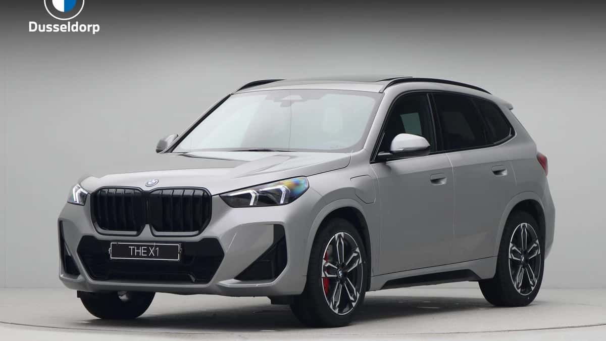 BMW X1 (2026) — foto 1