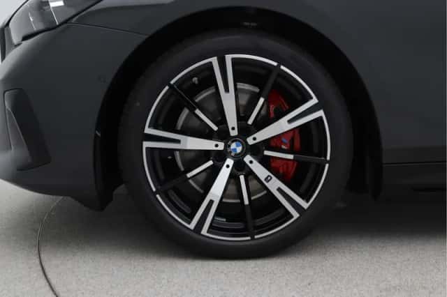 BMW i5 (2026) thumbnail 12