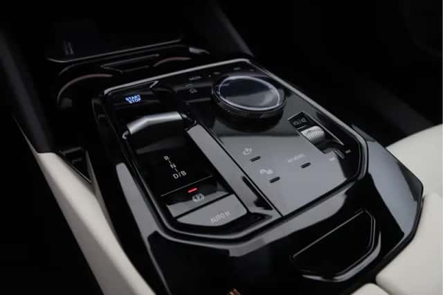 BMW i5 (2026) thumbnail 20