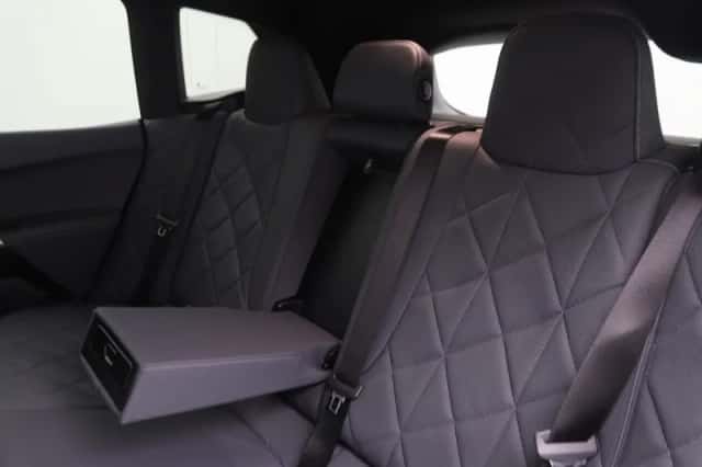 BMW iX (2026) thumbnail 14