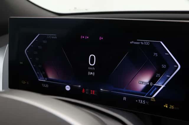 BMW iX (2026) thumbnail 3