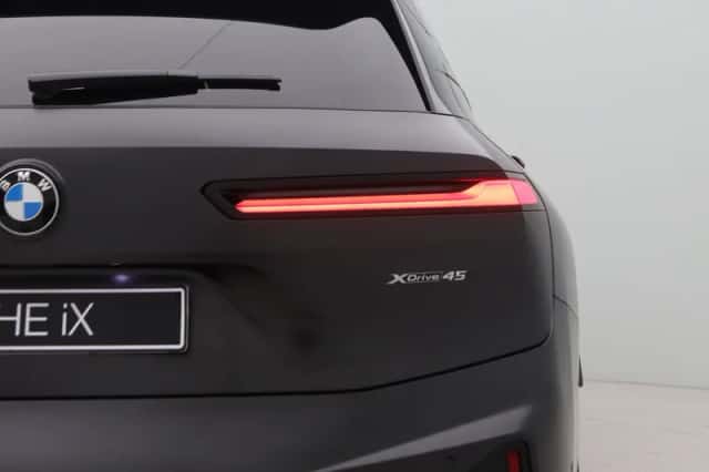 BMW iX (2026) thumbnail 21