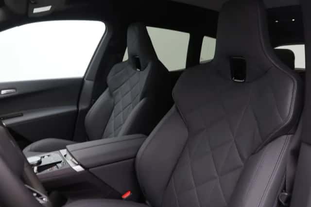 BMW iX (2026) thumbnail 4