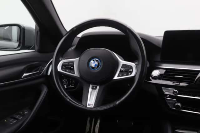 BMW 5-Serie (2022) thumbnail 2