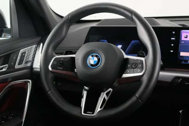 BMW X1 (2025) thumbnail 2