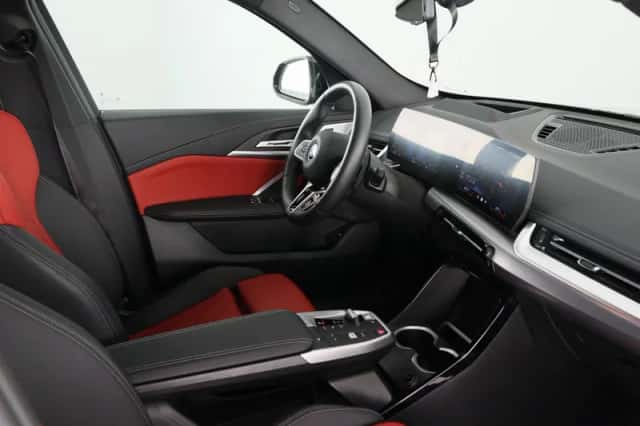 BMW X1 (2025) thumbnail 16
