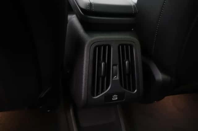 BMW iX2 (2026) thumbnail 18