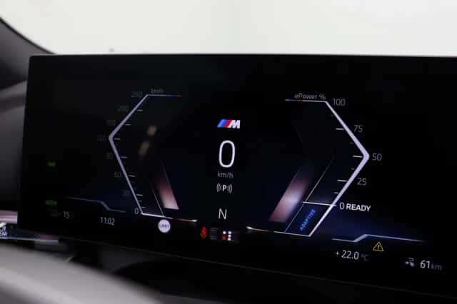 BMW i5 (2026) thumbnail 3