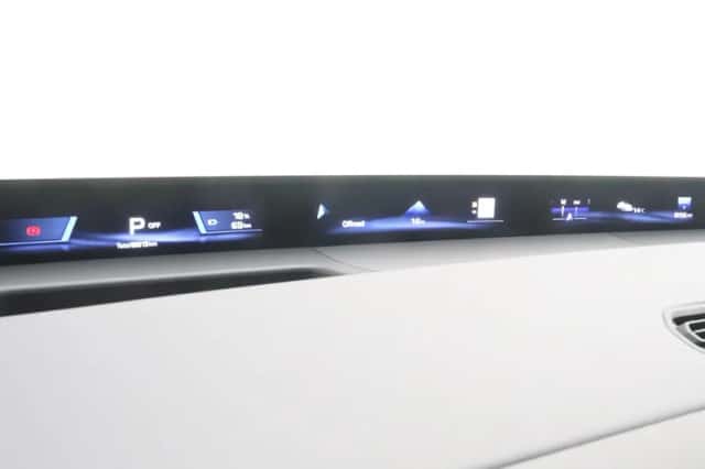 BMW iX3 (2026) thumbnail 3