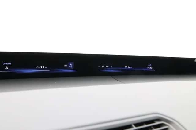 BMW iX3 (2026) thumbnail 3