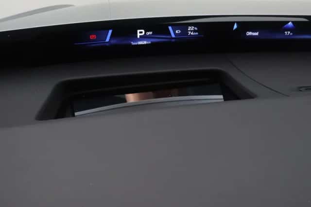BMW iX3 (2026) thumbnail 3