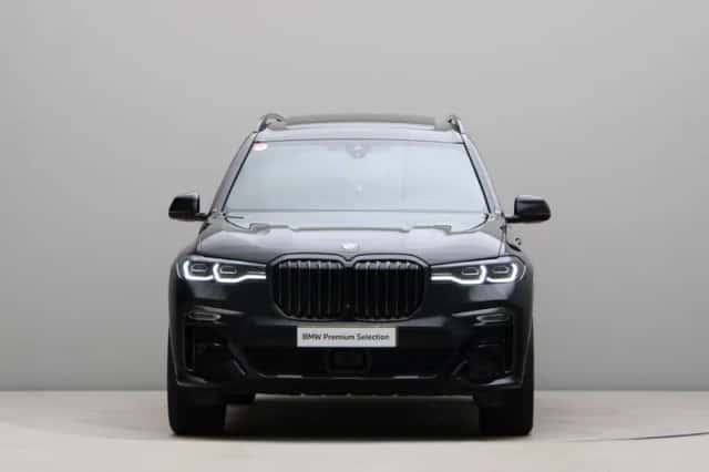 BMW X7 (2021) thumbnail 6
