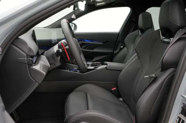 BMW M5 (2026) thumbnail 4