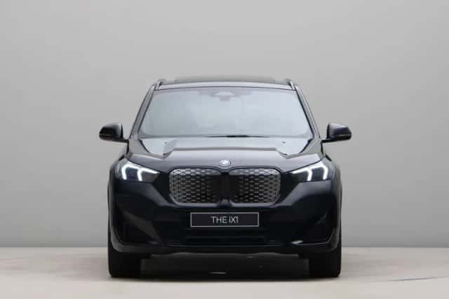 BMW iX1 (2026) thumbnail 2
