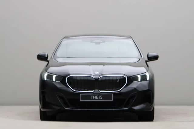 BMW i5 (2026) thumbnail 2