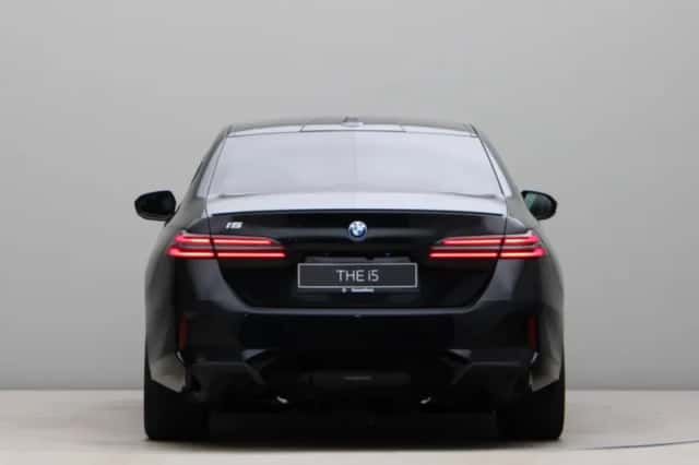BMW i5 (2026) thumbnail 6