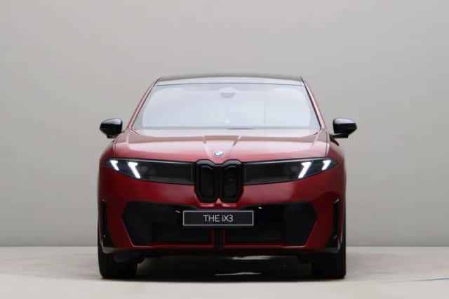 BMW iX3 (2026) thumbnail 6