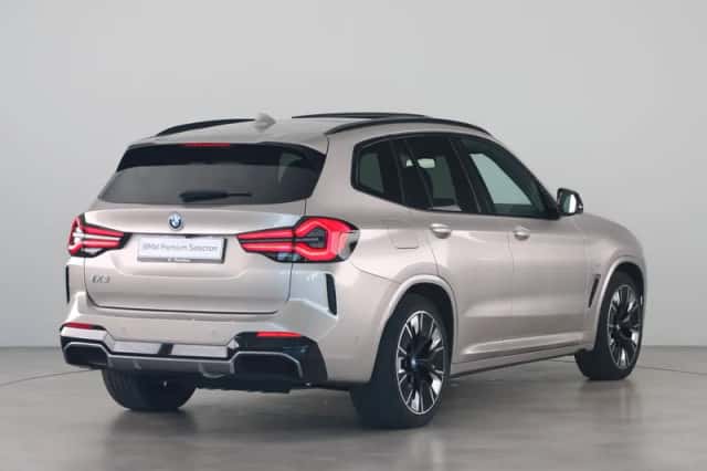 BMW iX3 (2023) thumbnail 5