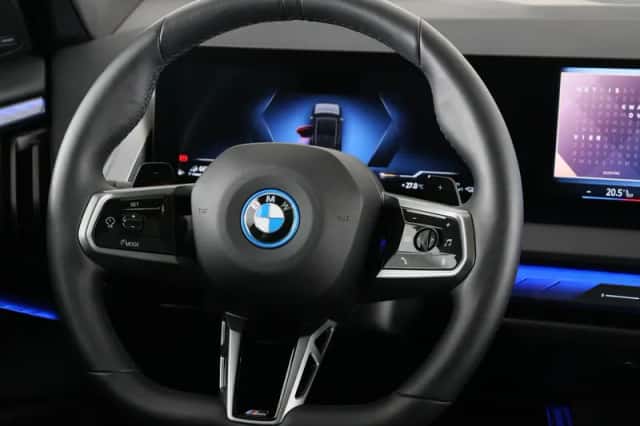 BMW X3 (2025) thumbnail 2