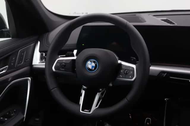 BMW X1 (2026) thumbnail 2