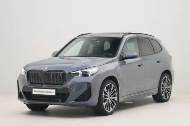 BMW iX1 (2022) thumbnail 1