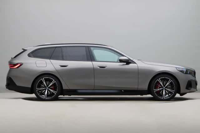 BMW i5 (2026) thumbnail 6