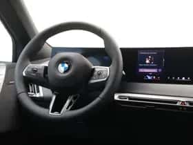 BMW iX (2026) thumbnail 2