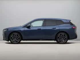 BMW iX (2026) thumbnail 11
