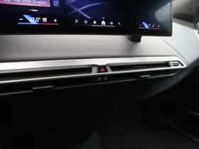 BMW iX (2026) thumbnail 13