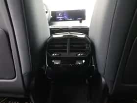 BMW iX (2026) thumbnail 17