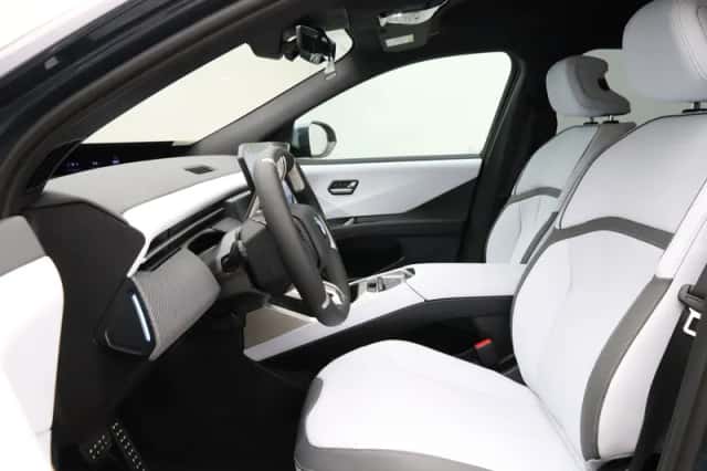 BMW iX3 (2026) thumbnail 4