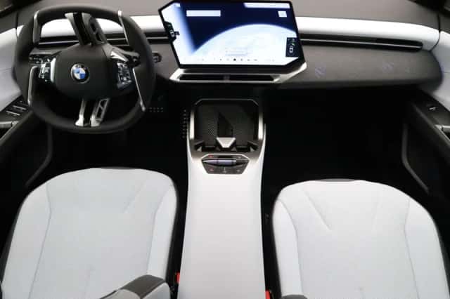 BMW iX3 (2026) thumbnail 13
