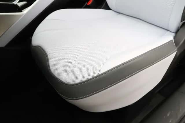 BMW iX3 (2026) thumbnail 16