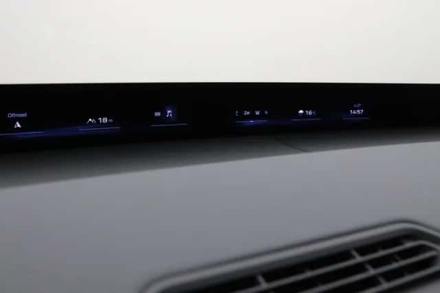 BMW iX3 (2026) thumbnail 3